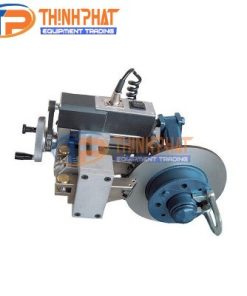 Máy tiện láng đĩa phanh trên xe Comec TD302.MNF